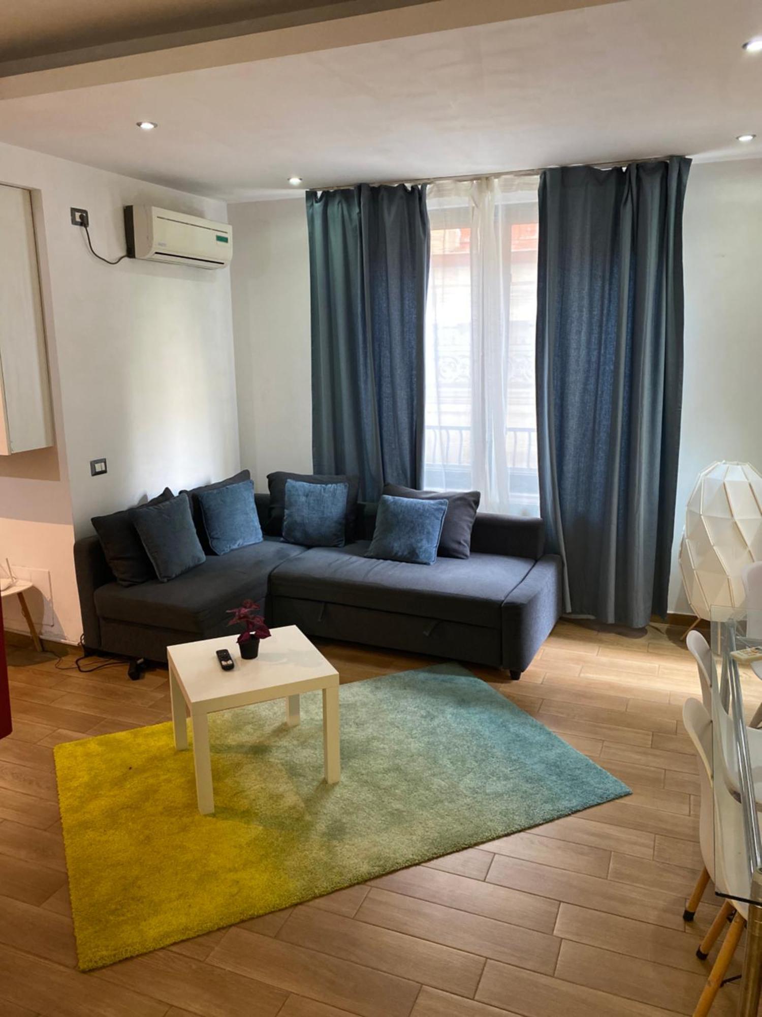Royal Suite Unirii-2 Bdr Apartment ブカレスト エクステリア 写真