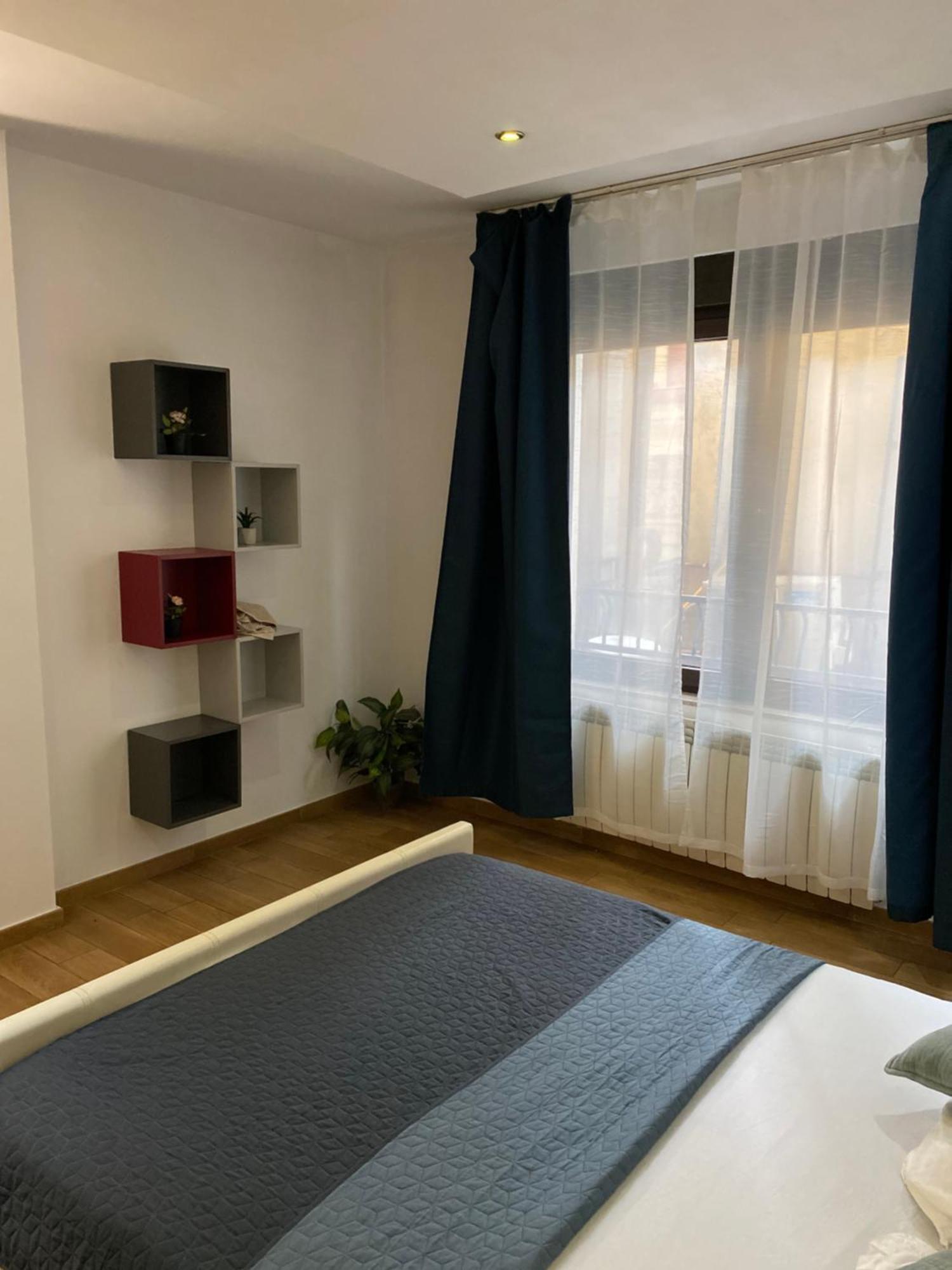 Royal Suite Unirii-2 Bdr Apartment ブカレスト エクステリア 写真